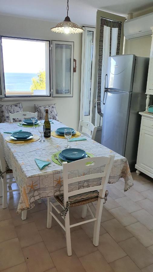 Casa Vacanze "Il Carrubo" 갈리아노델카포 외부 사진