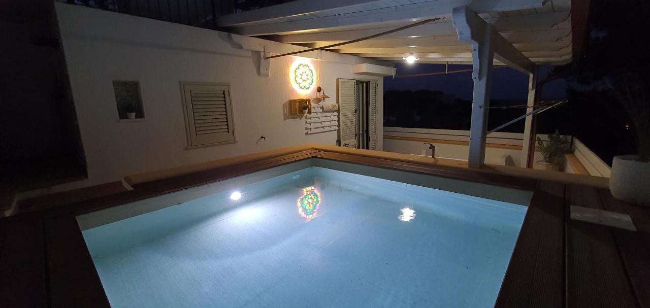 Casa Vacanze "Il Carrubo" 갈리아노델카포 외부 사진